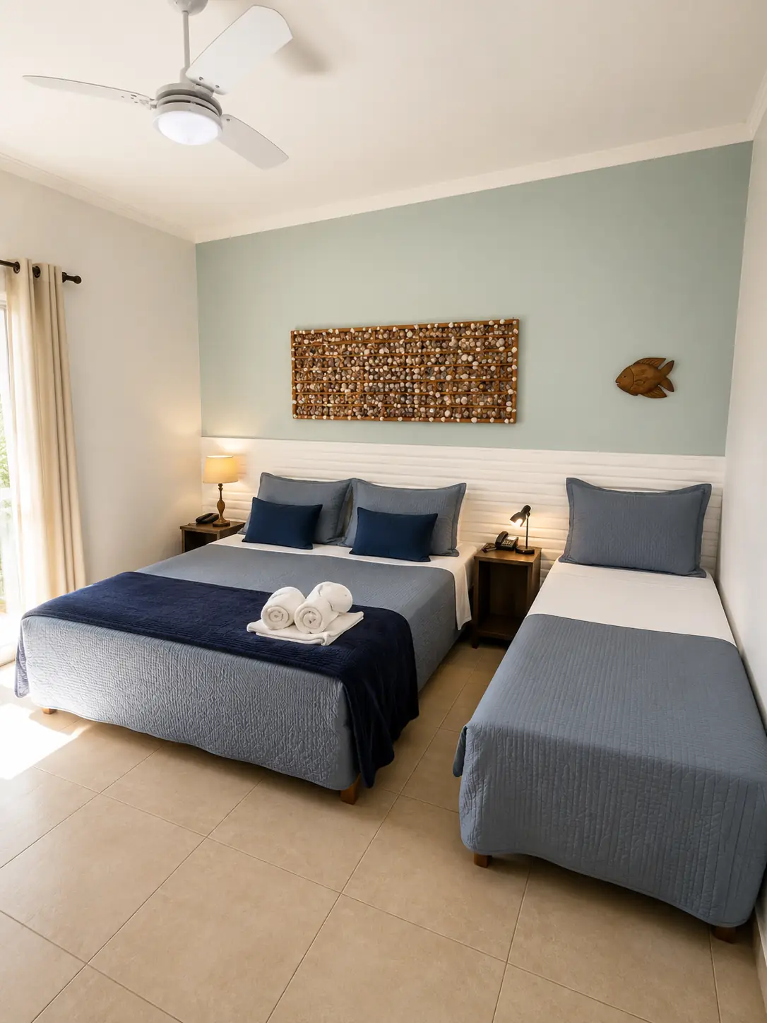 Triple room at Hotel Casarão Pitangueiras.